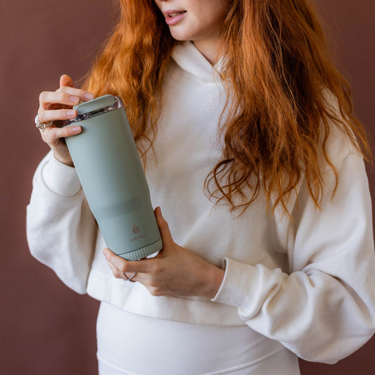 30-oz-groove-tumbler-w9 4Manna_Website_Lifestyles-17.jpg