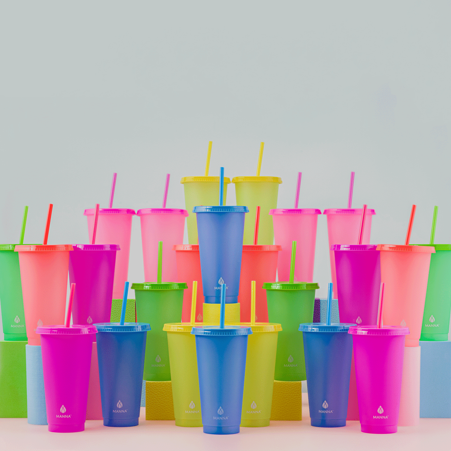 24-piece-original-color-changing-cup-set-z3 A0029811.gif