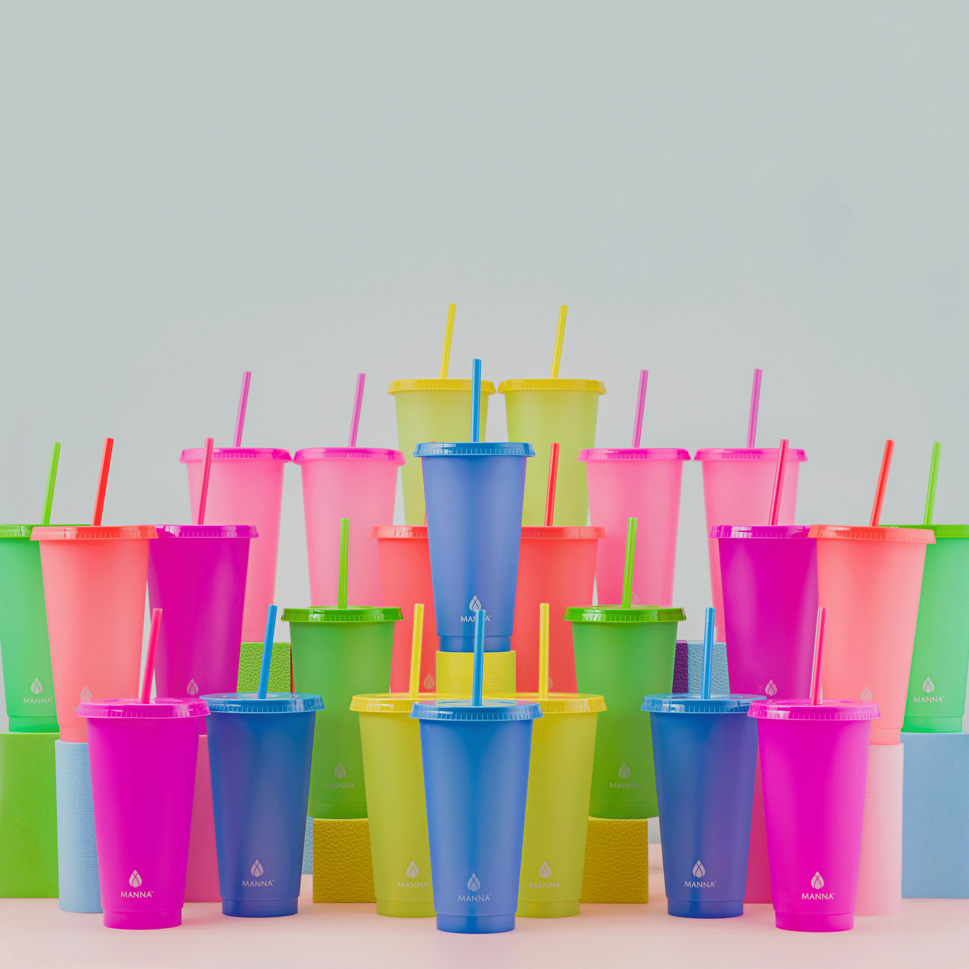 24-piece-original-color-changing-cup-set-z3 A0029811.gif