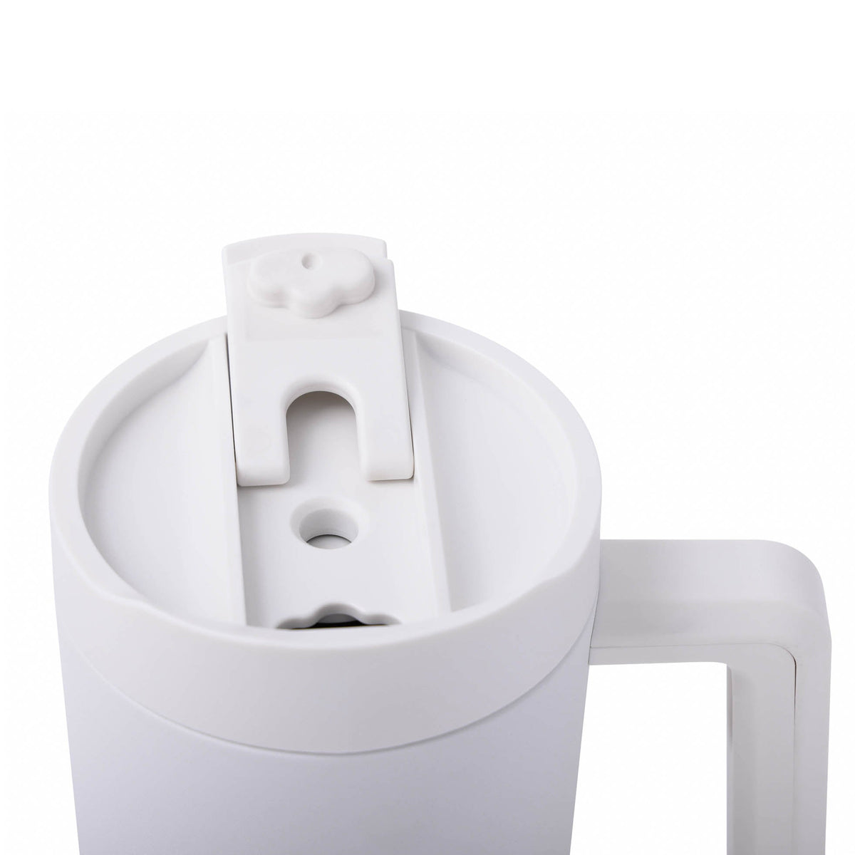 40-oz-top-tumbler-z4 CoreHome_MannaHydration_Whites_Raw-51.jpg