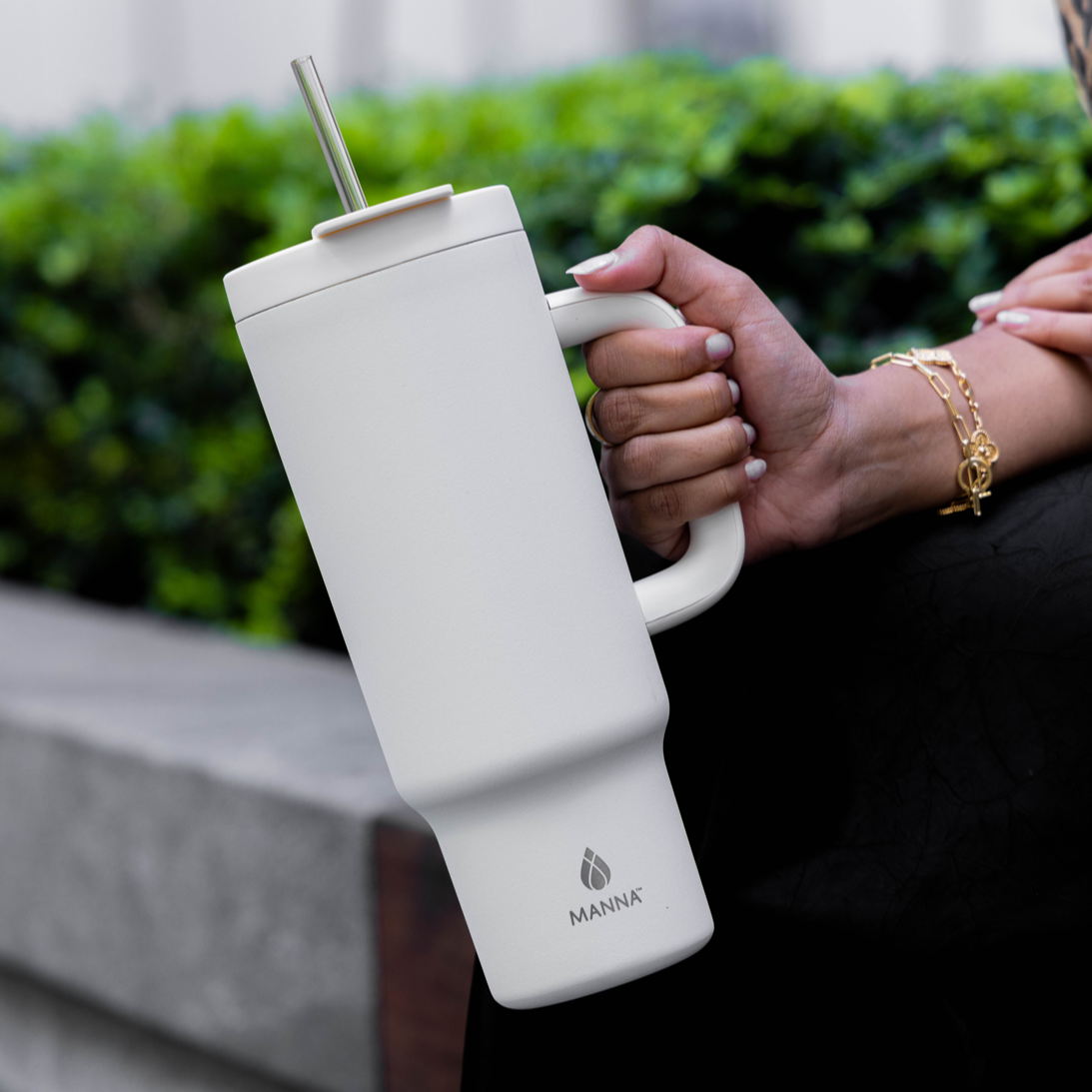 40-oz-leisure-tumbler-i6 Core_Home_Manna_Lifestyle_AUG_13-38.png
